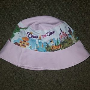 nwt Disney Parks happily ever after bucket hat